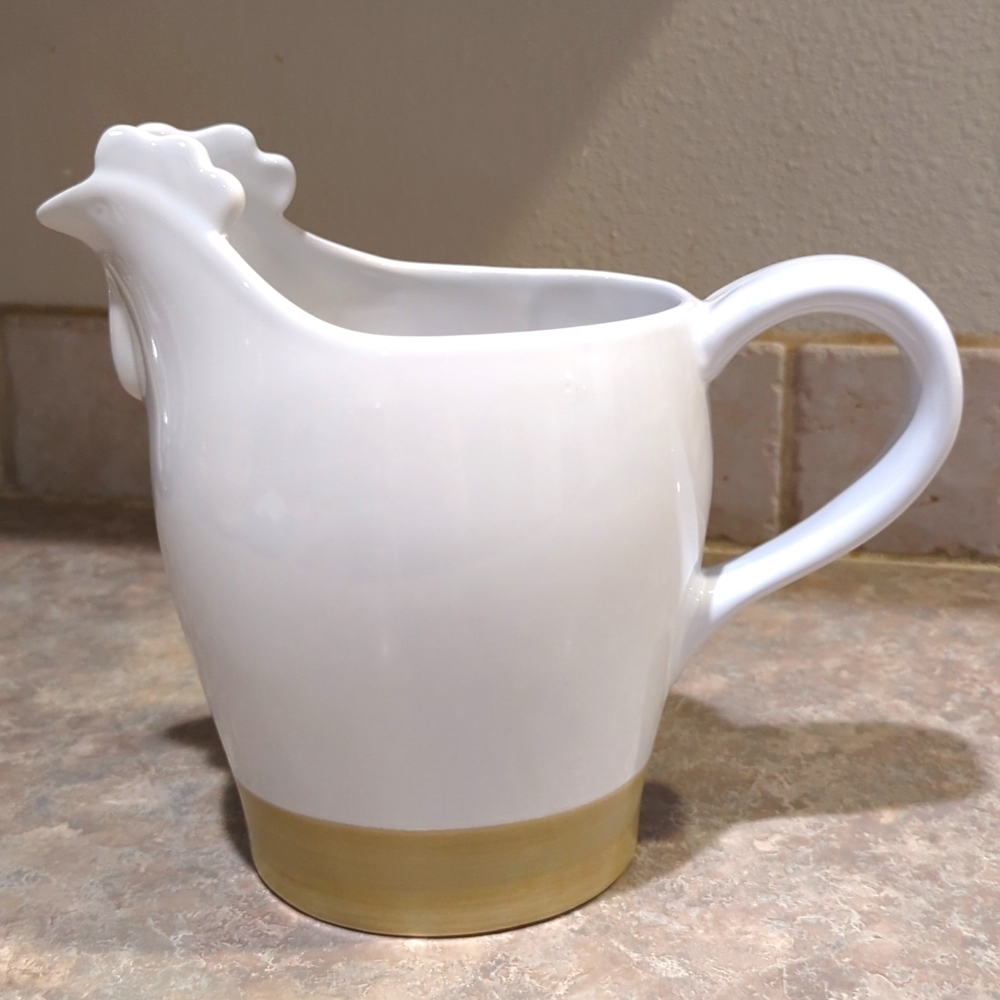 Cracker Barrel Hand Painted White Chicken/Rooster Pitcher - Picture 6 of 11